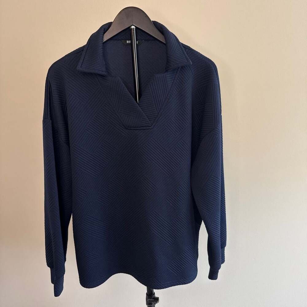 Textured Long Sleeve Notch Neck Pullover Sweatshirt